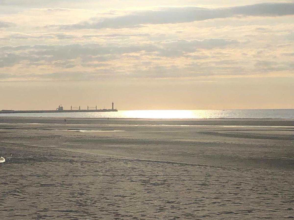 Une Escapade Tranquille, Proche De La Plage ! 敦刻尔克 外观 照片